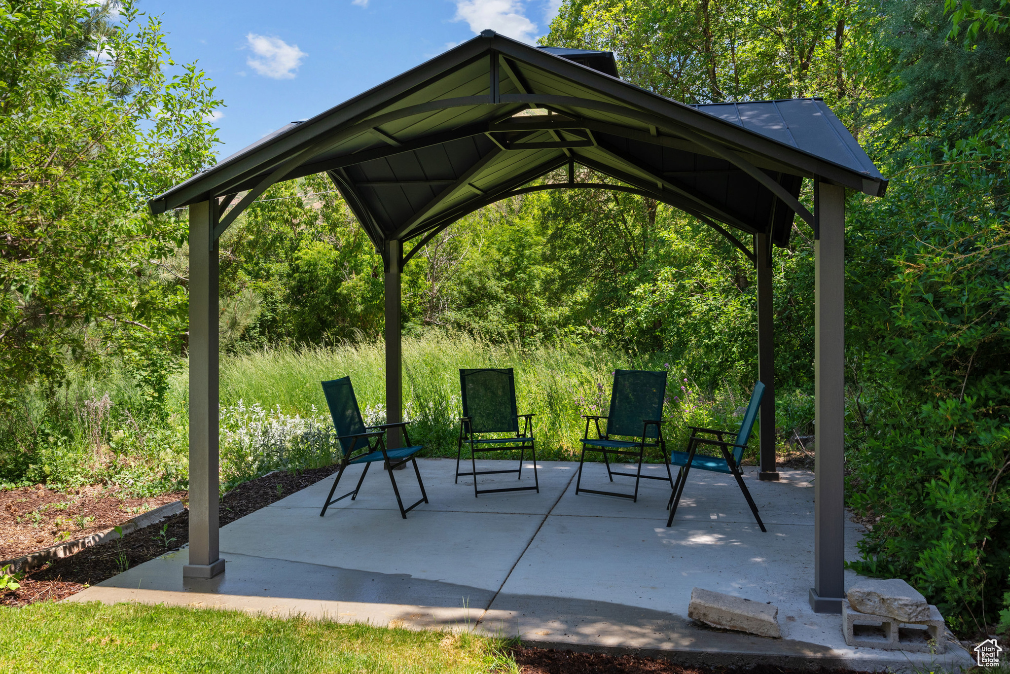 KELLY'S GROVE - Residential