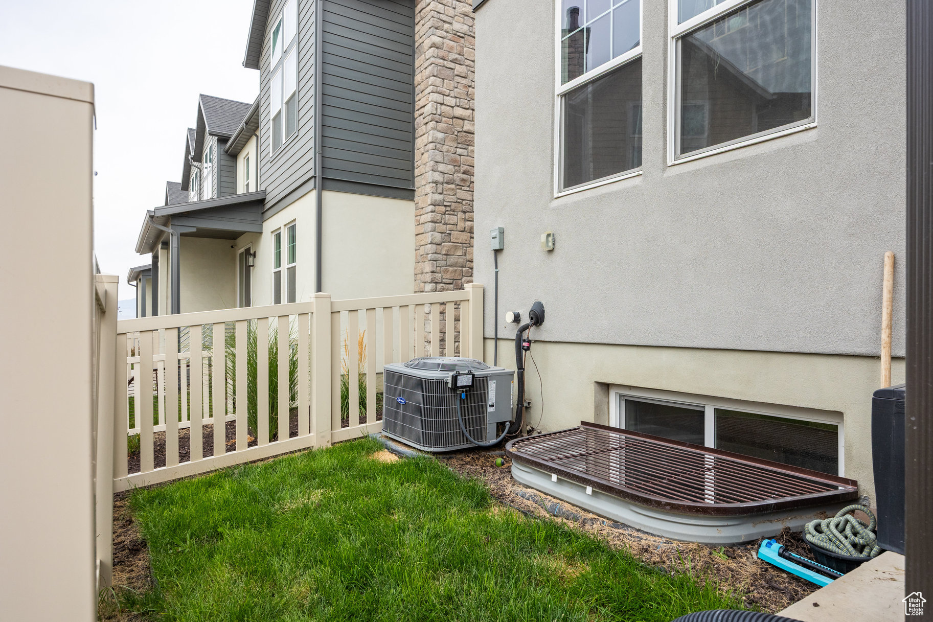 SONGBIRD COVE - Residential