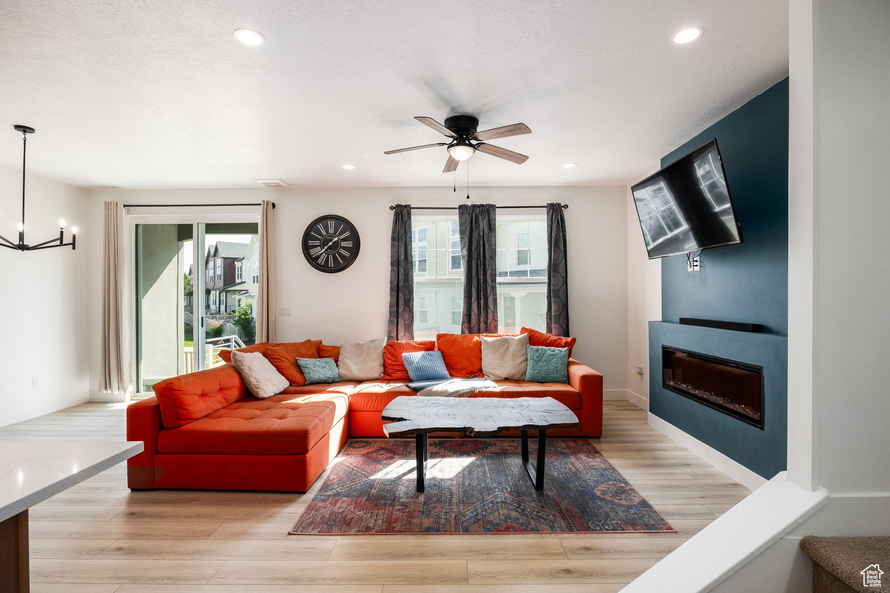 SONGBIRD COVE - Residential