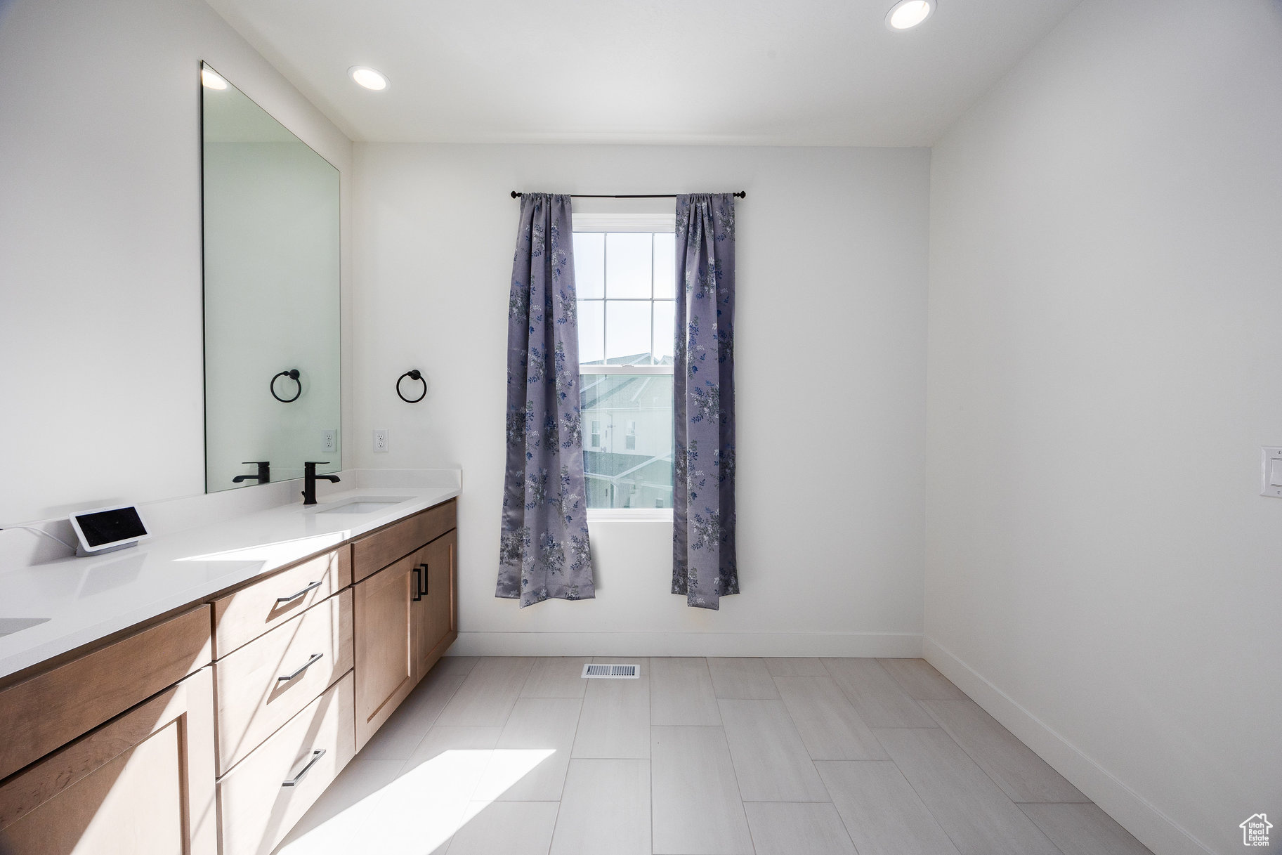 SONGBIRD COVE - Residential