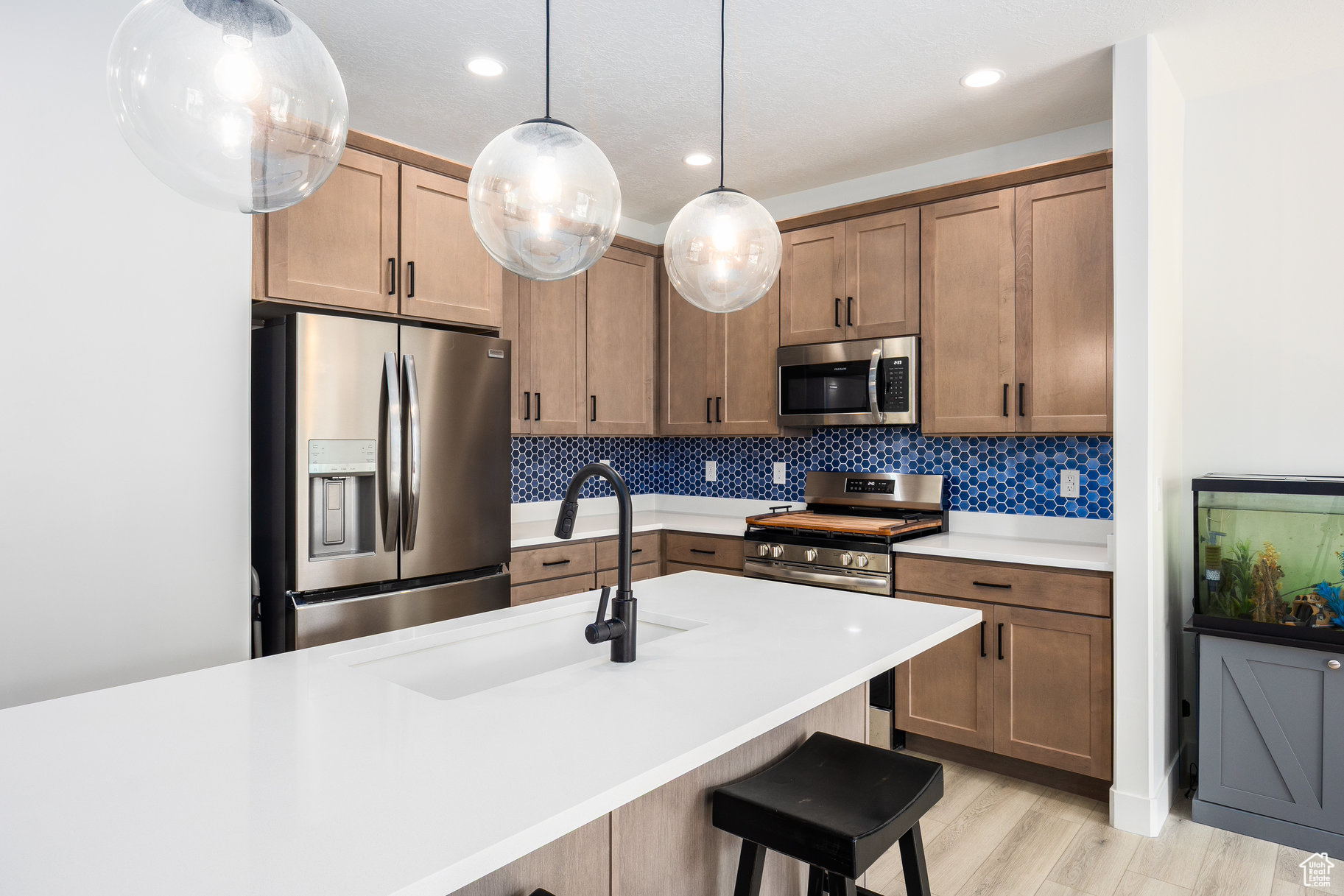 SONGBIRD COVE - Residential