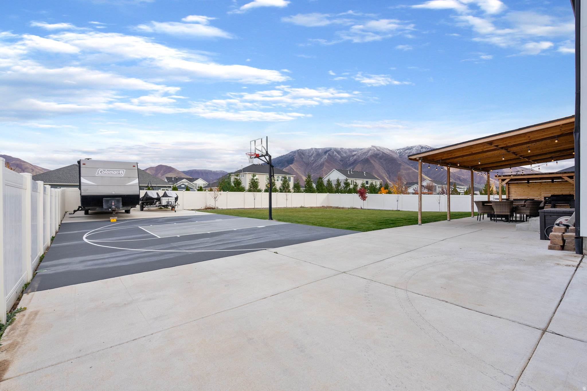 LEGACY FARMS AT SPANISH FORK - Residential