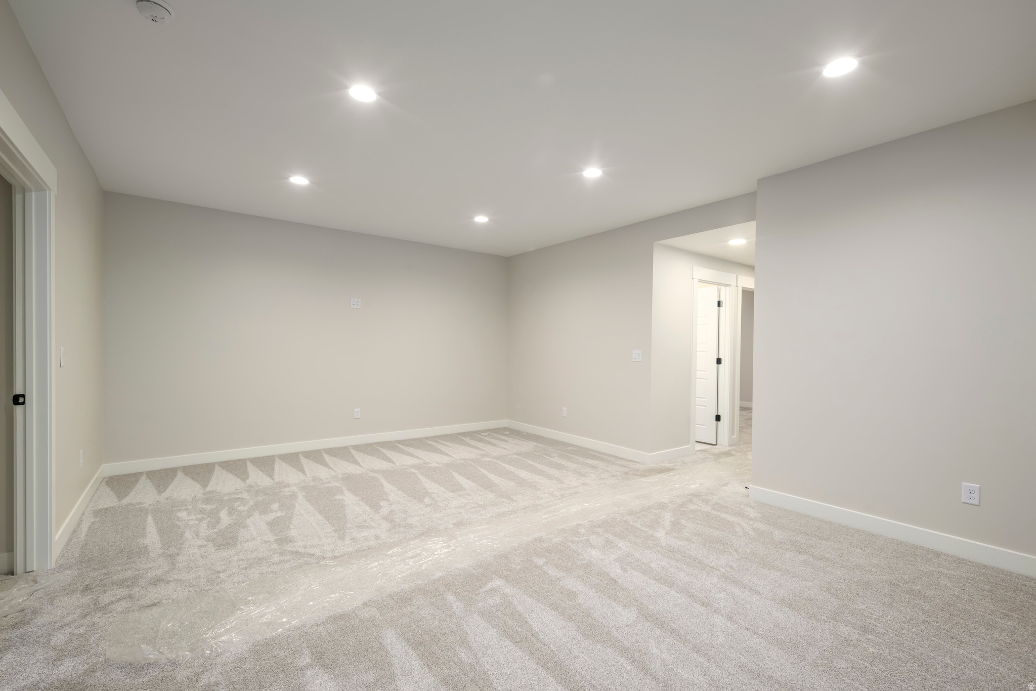 MONTDELLA - Residential Income