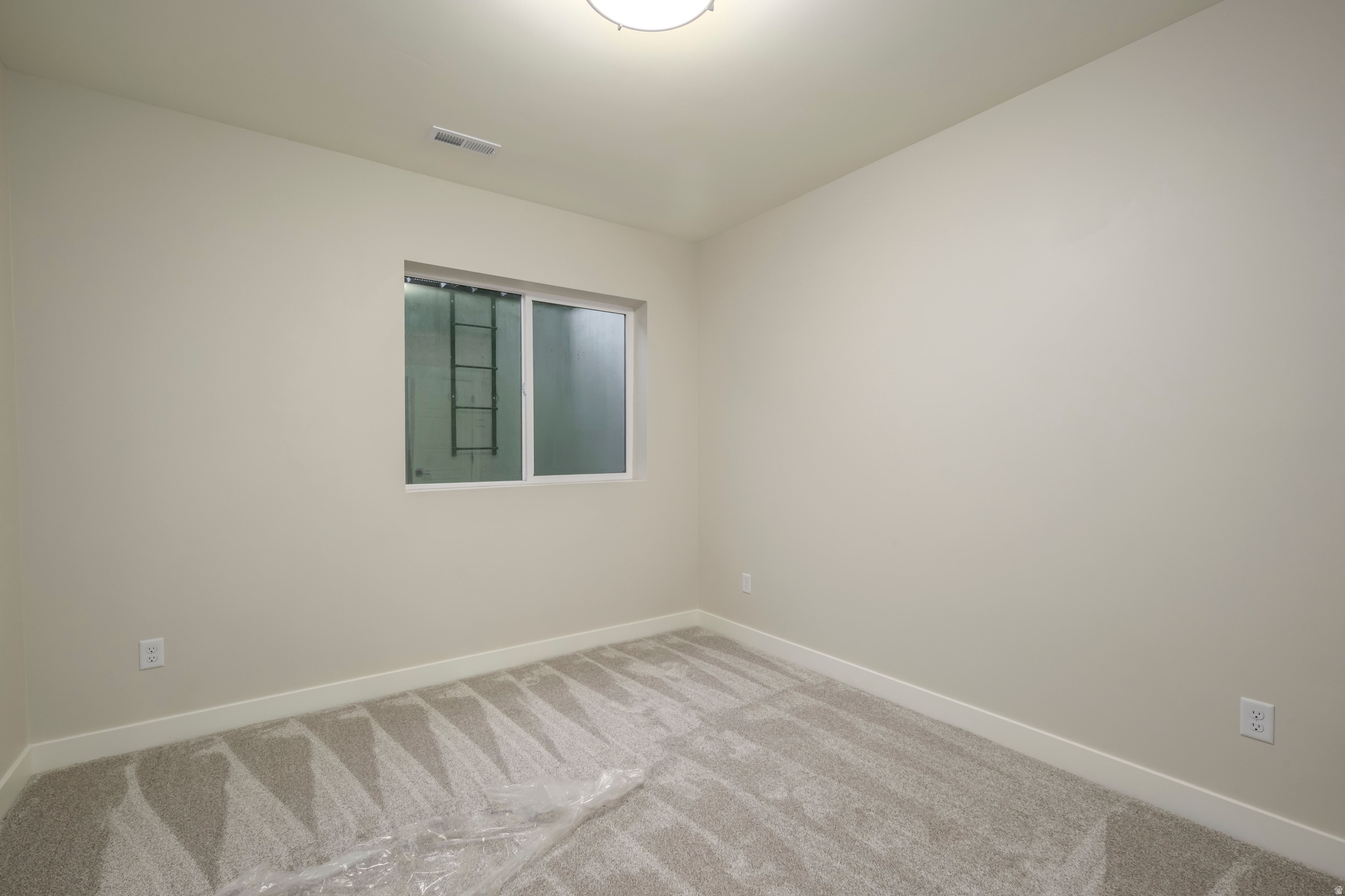 MONTDELLA - Residential Income