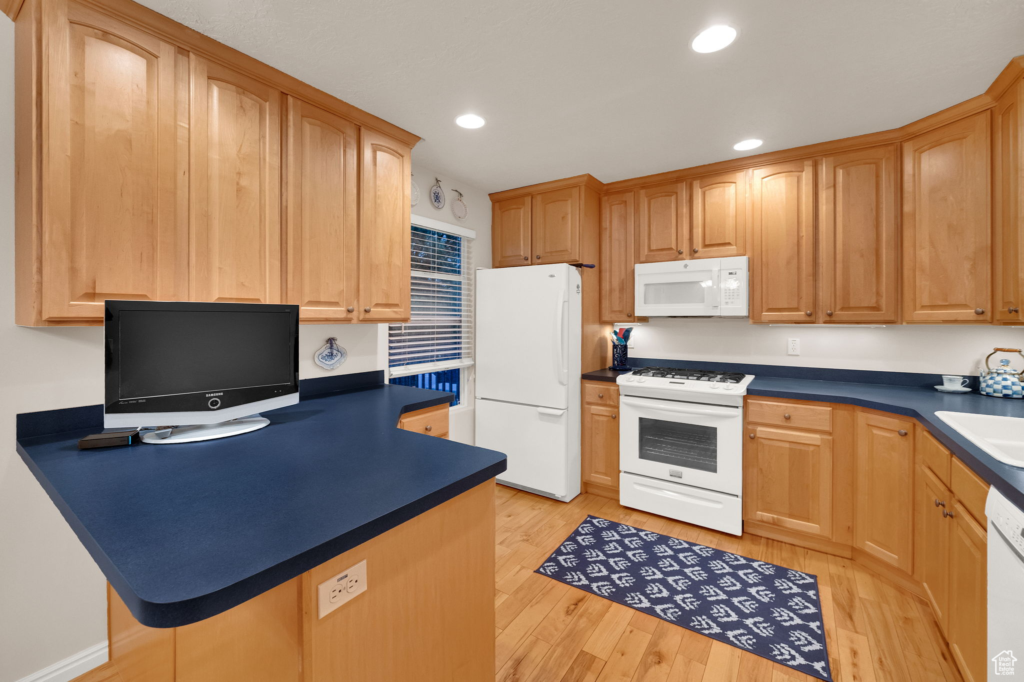 BALMORAL TOWNHOMES - Residential