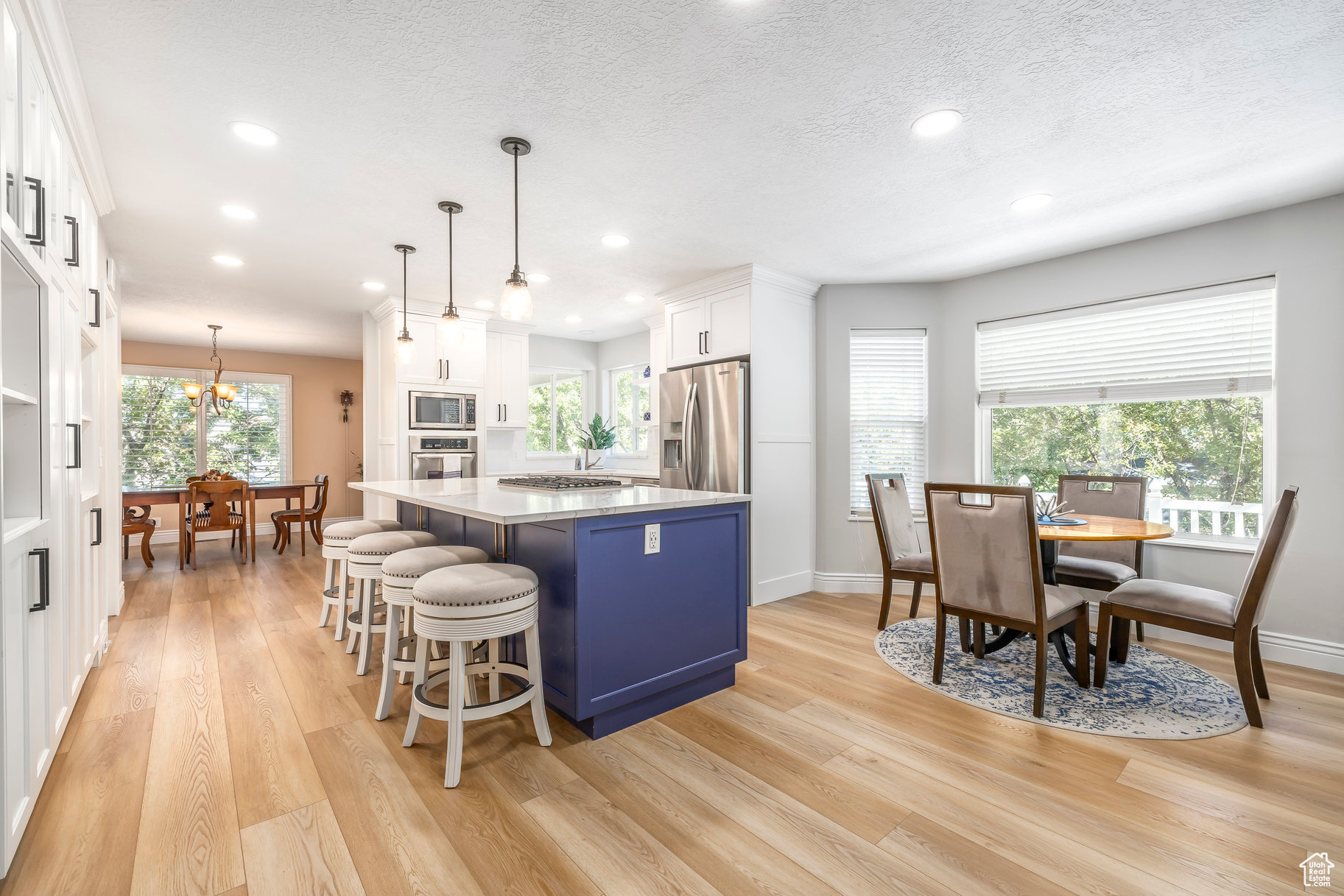 DEER HOLLOW - Residential