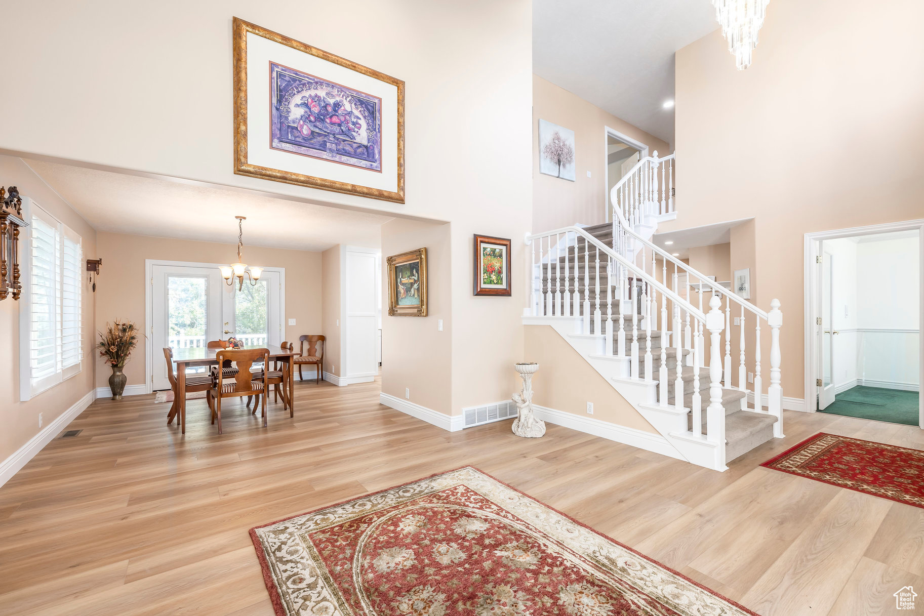 DEER HOLLOW - Residential