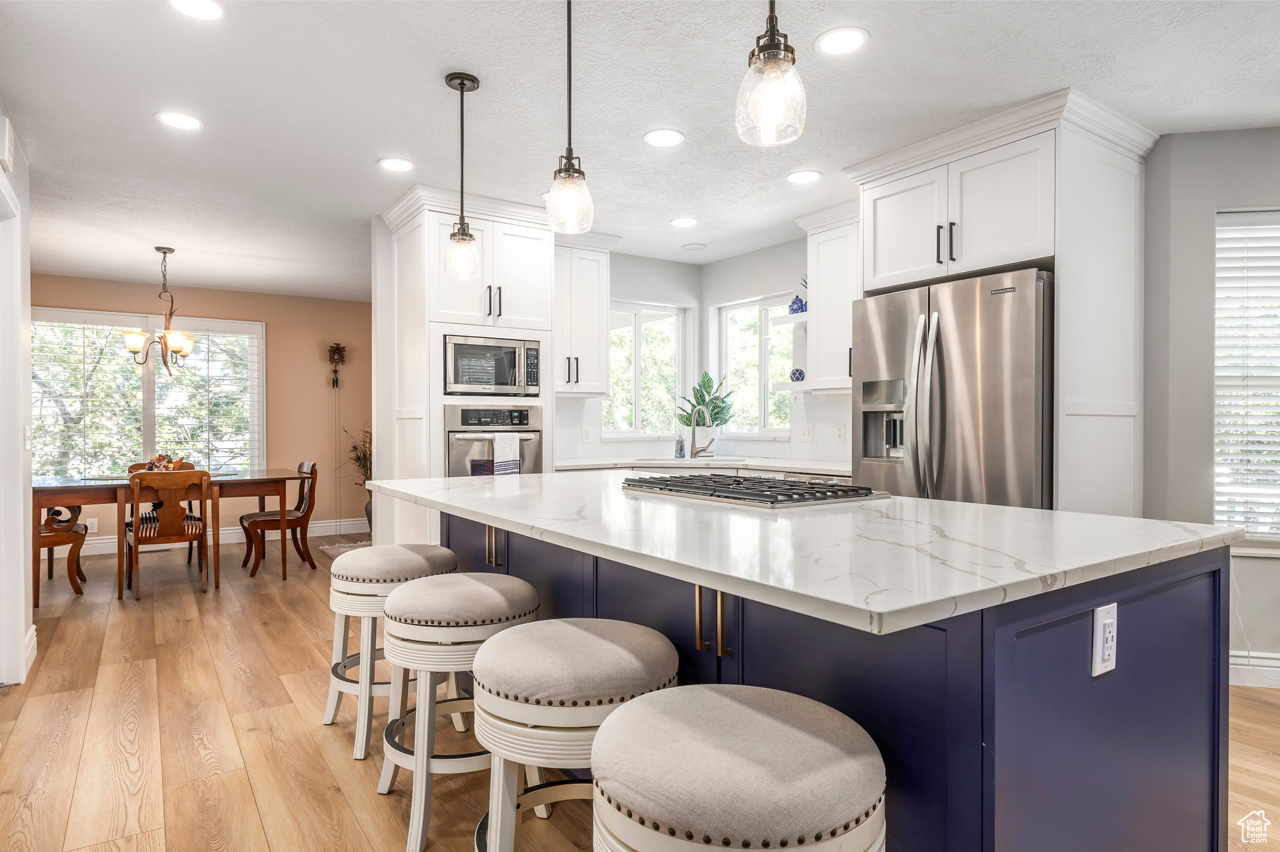 DEER HOLLOW - Residential