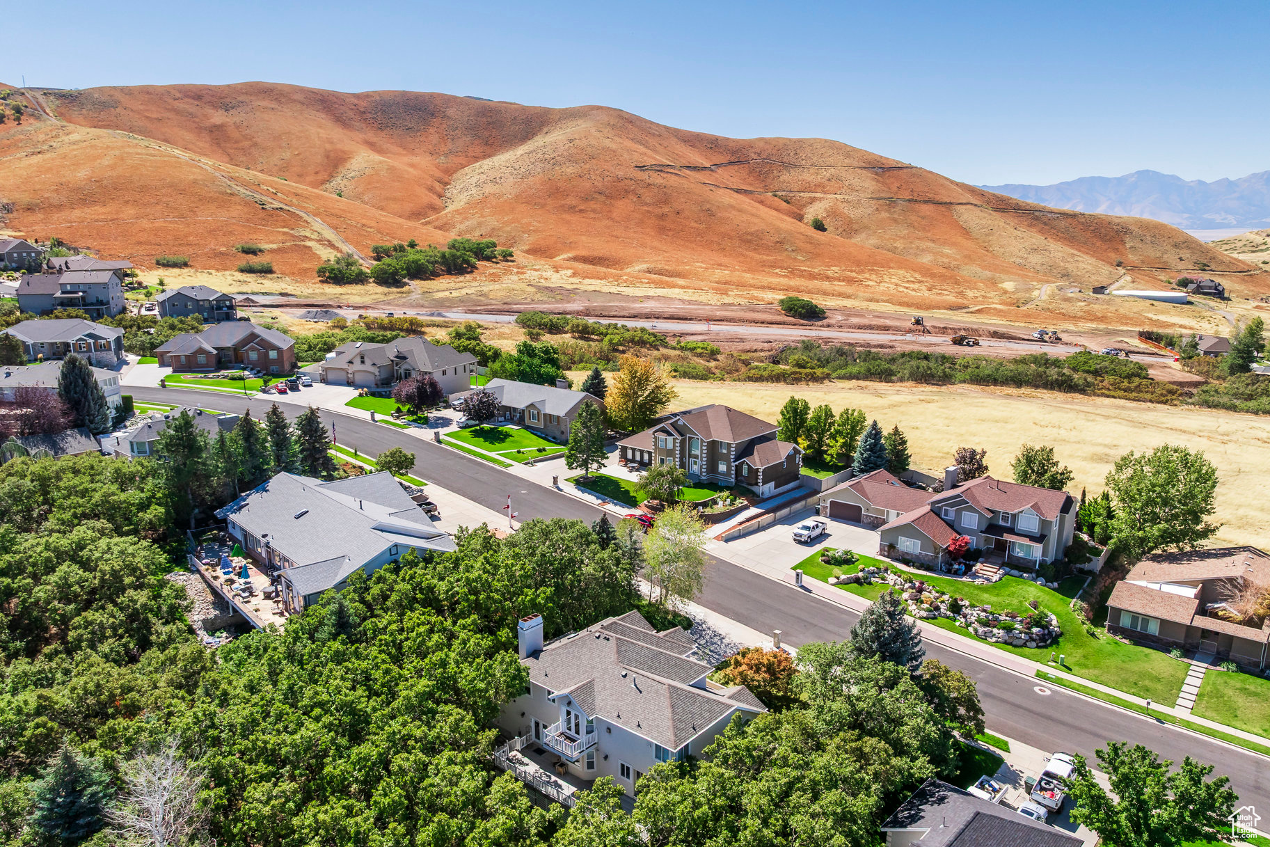DEER HOLLOW - Residential