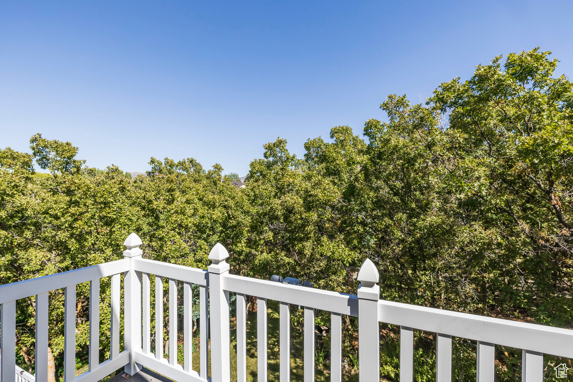 DEER HOLLOW - Residential