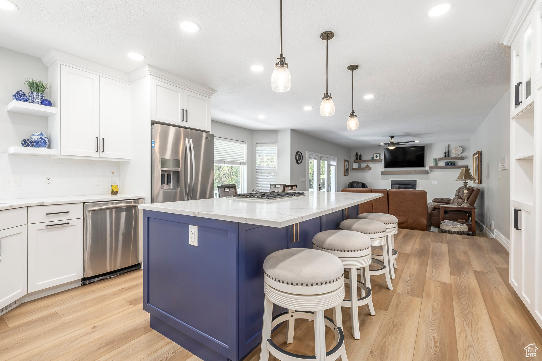 DEER HOLLOW - Residential