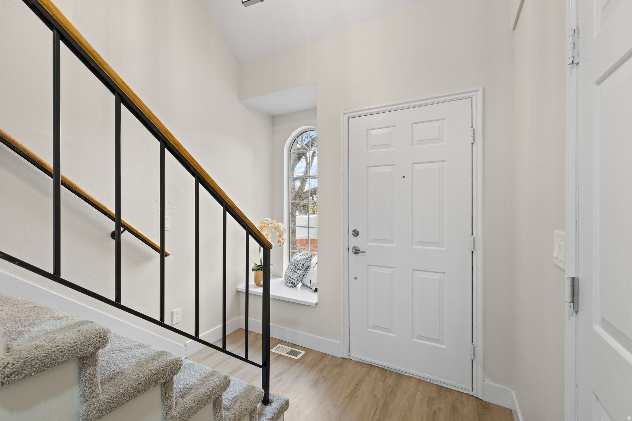 1310 W COUNTRYWOOD LN