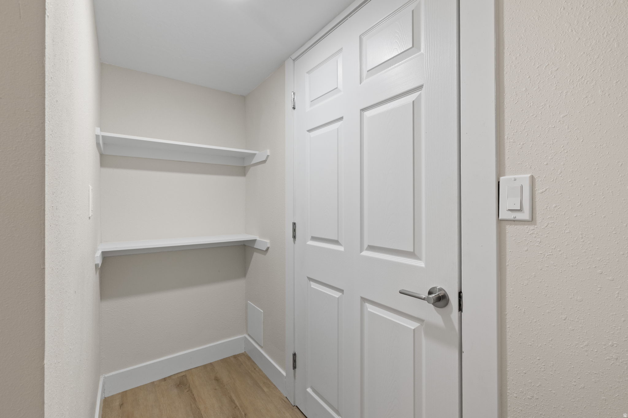 COUNTRY WOOD - Residential