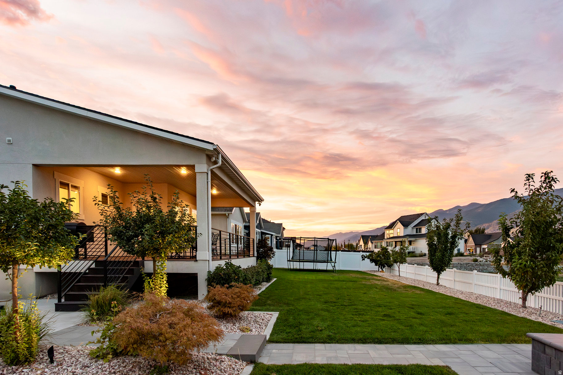 CHESTNUT FARMS - Residential