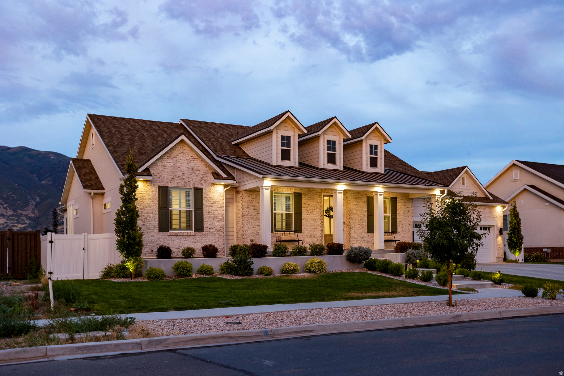 CHESTNUT FARMS - Residential