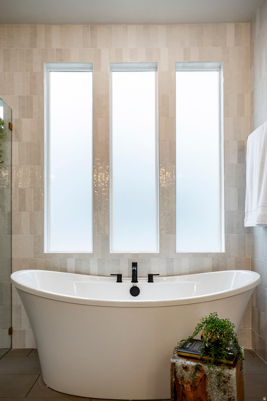 CHESTNUT FARMS - Residential