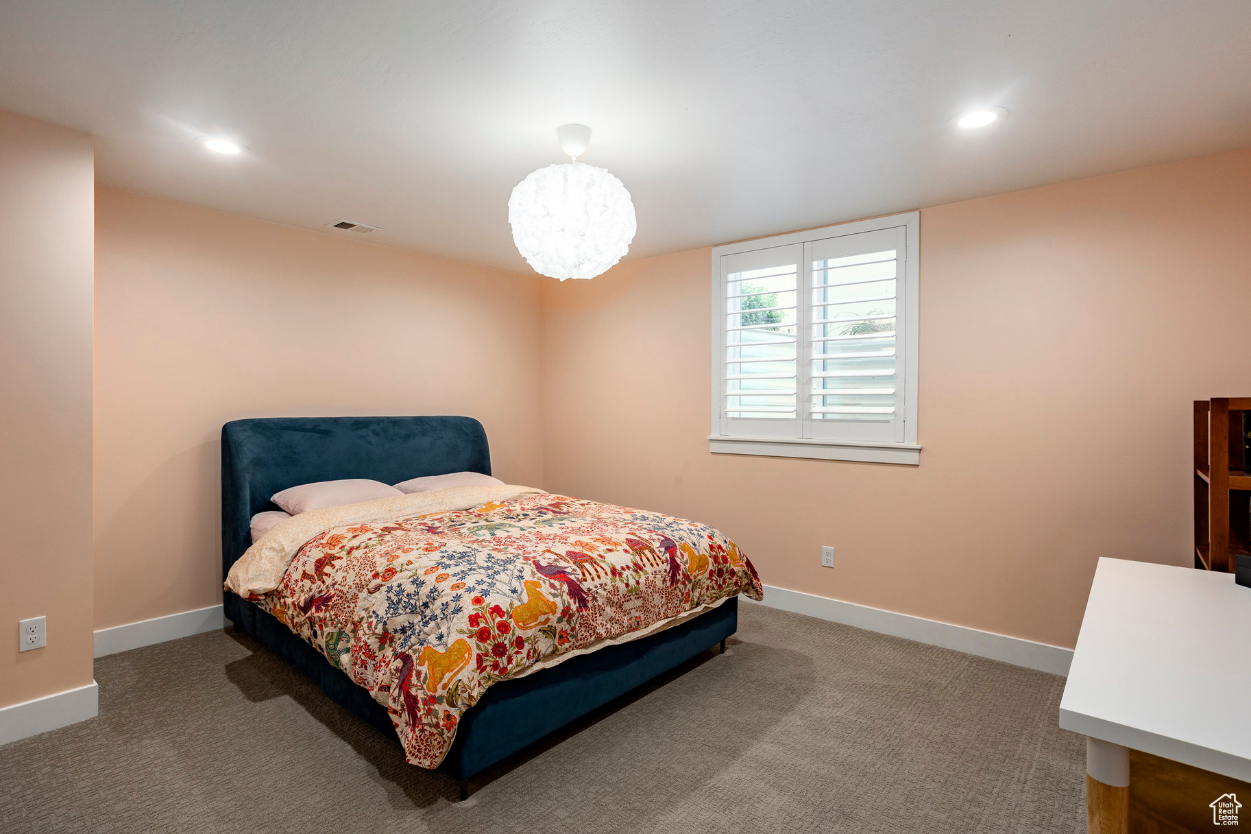 CHESTNUT FARMS - Residential