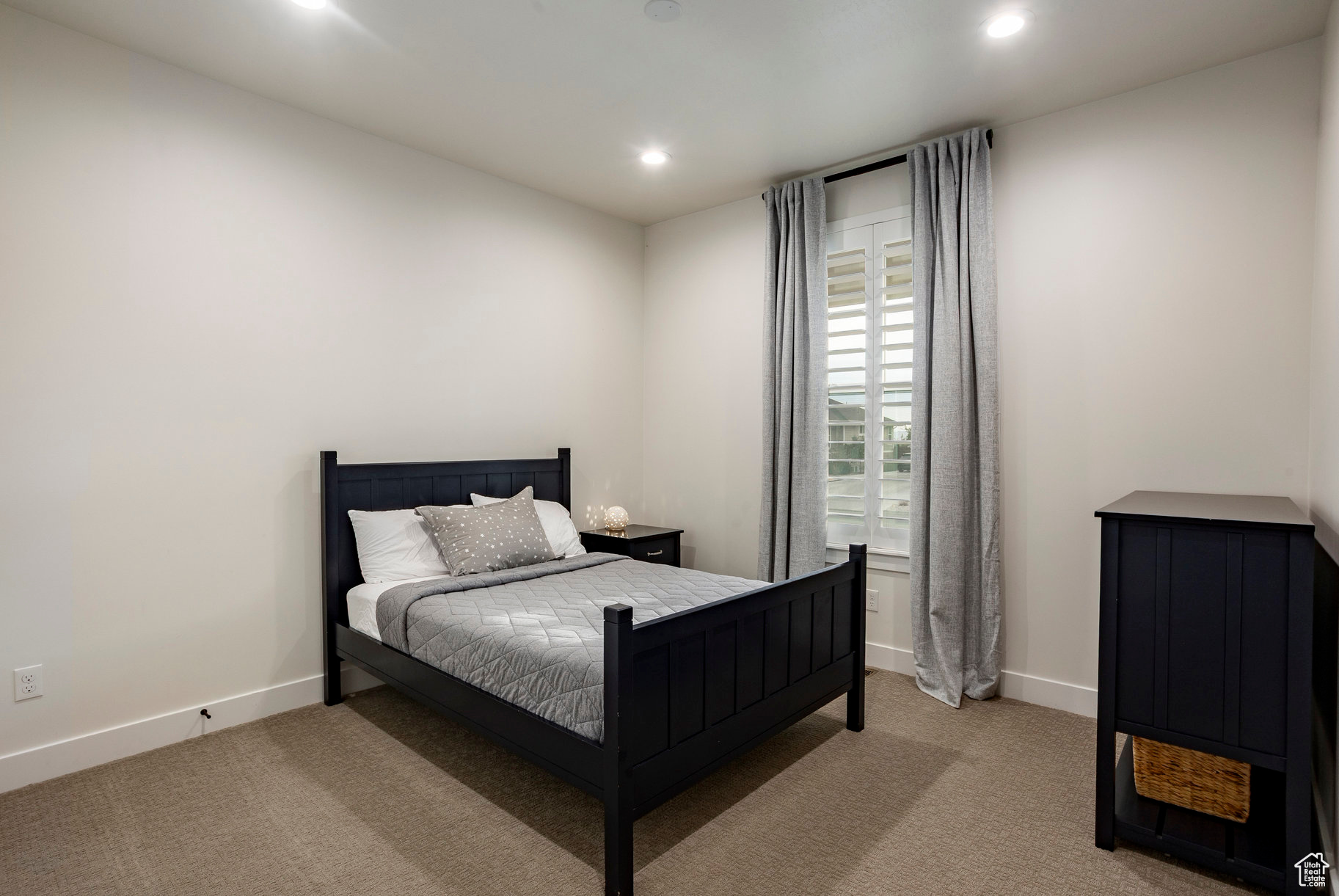 CHESTNUT FARMS - Residential