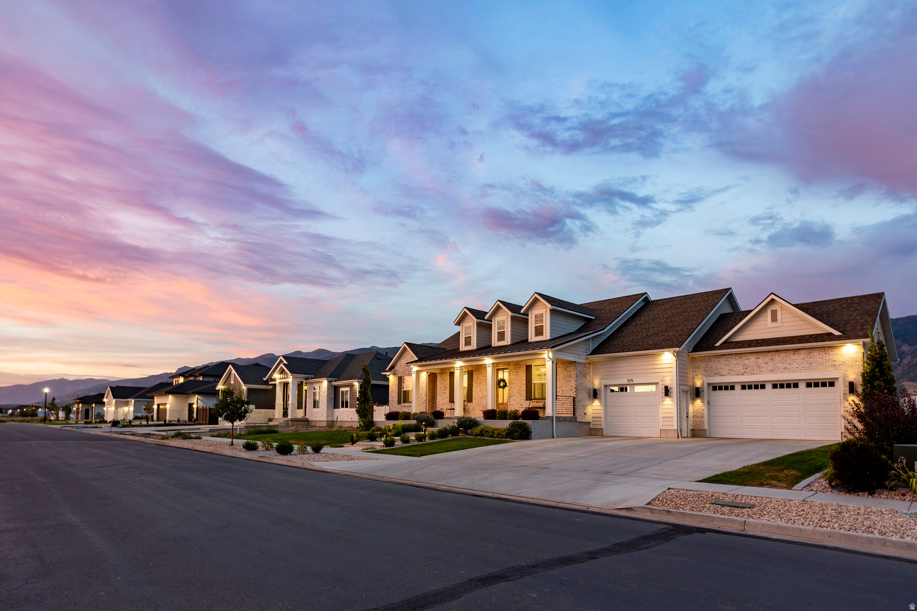 CHESTNUT FARMS - Residential