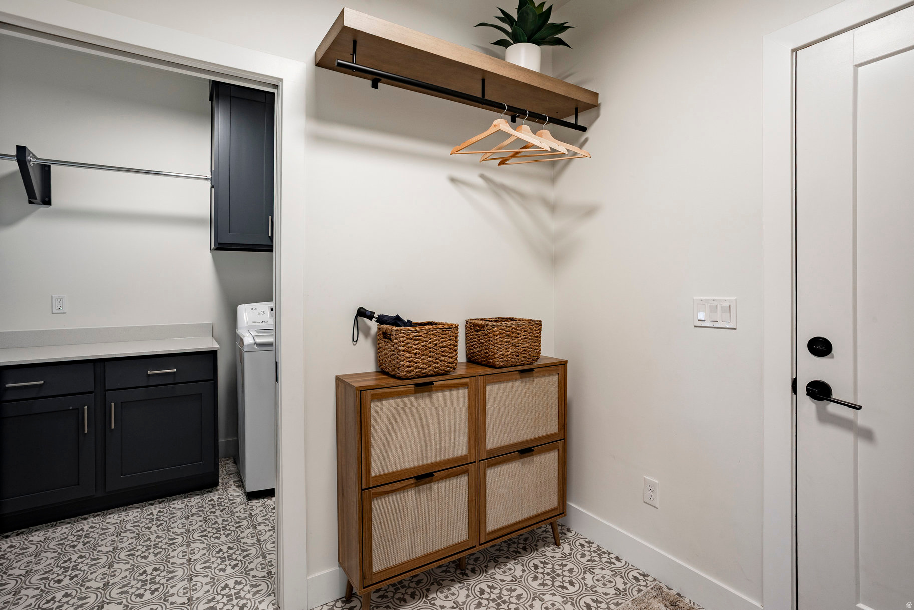 CHESTNUT FARMS - Residential