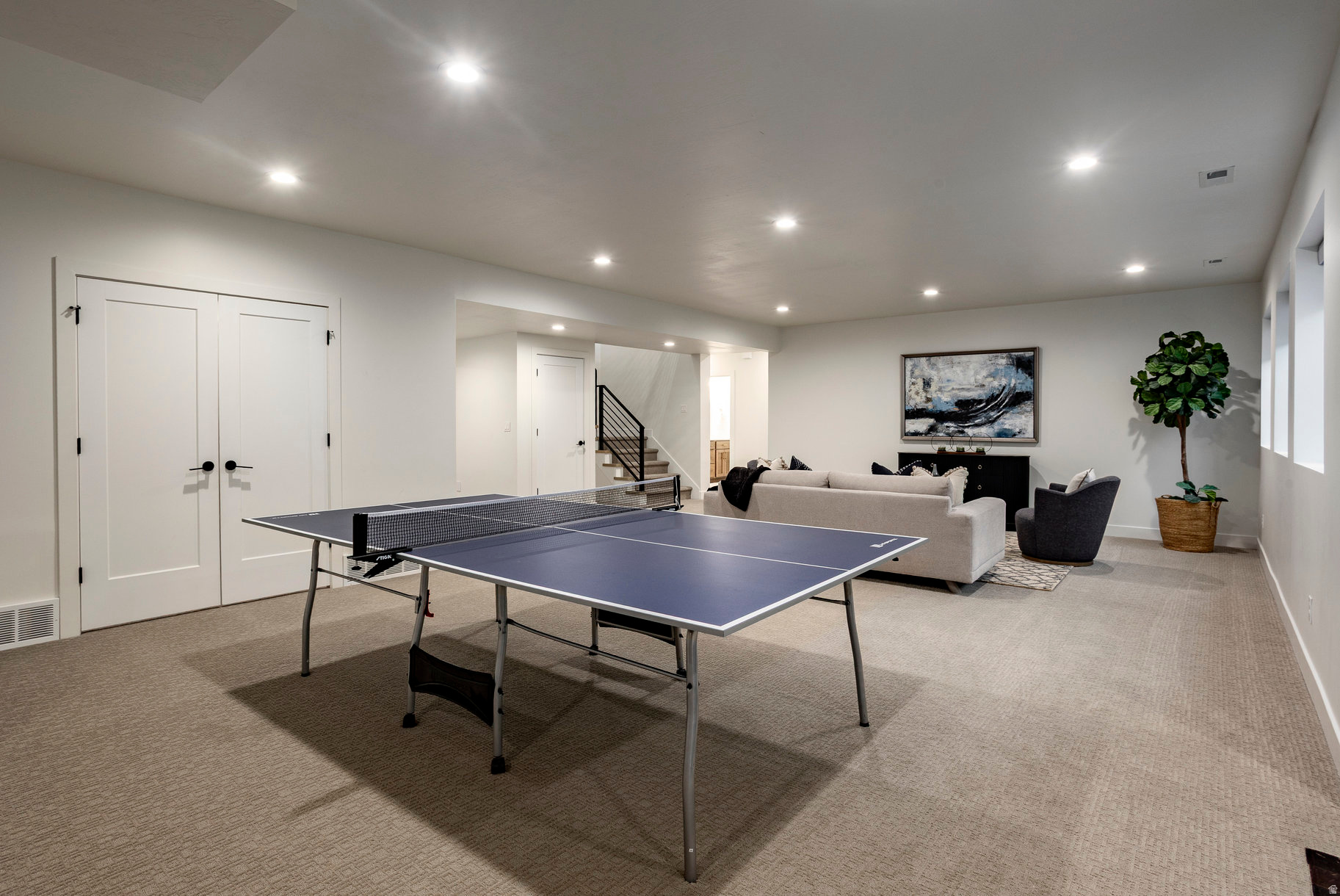 CHESTNUT FARMS - Residential