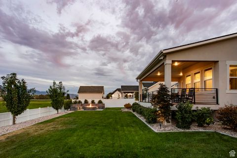 Tiny photo for 575 S 1450 W, Farmington, UT 84025 (MLS # 2107303)