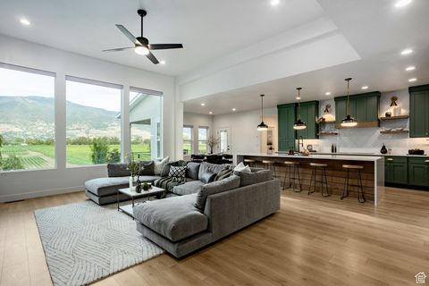 Tiny photo for 575 S 1450 W, Farmington, UT 84025 (MLS # 2107303)