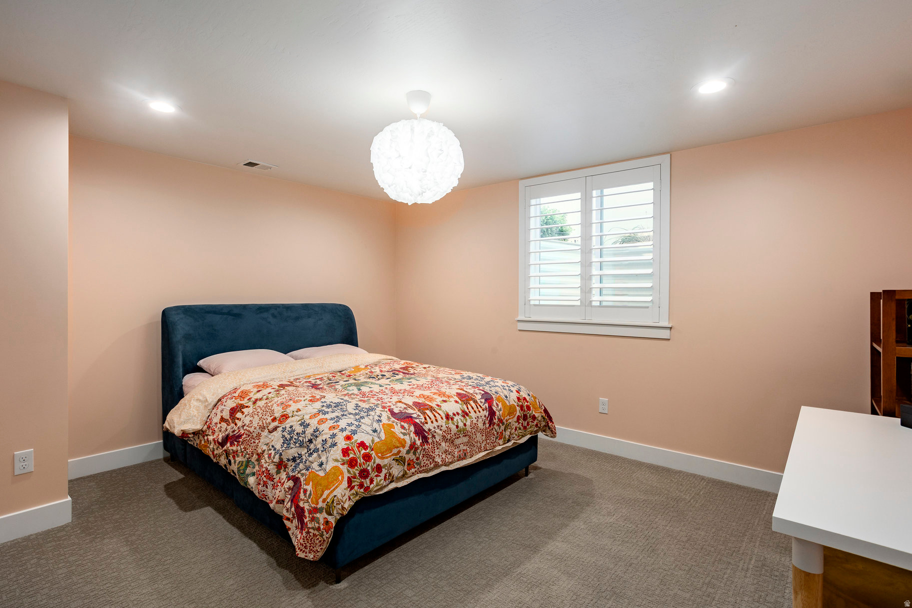 CHESTNUT FARMS - Residential