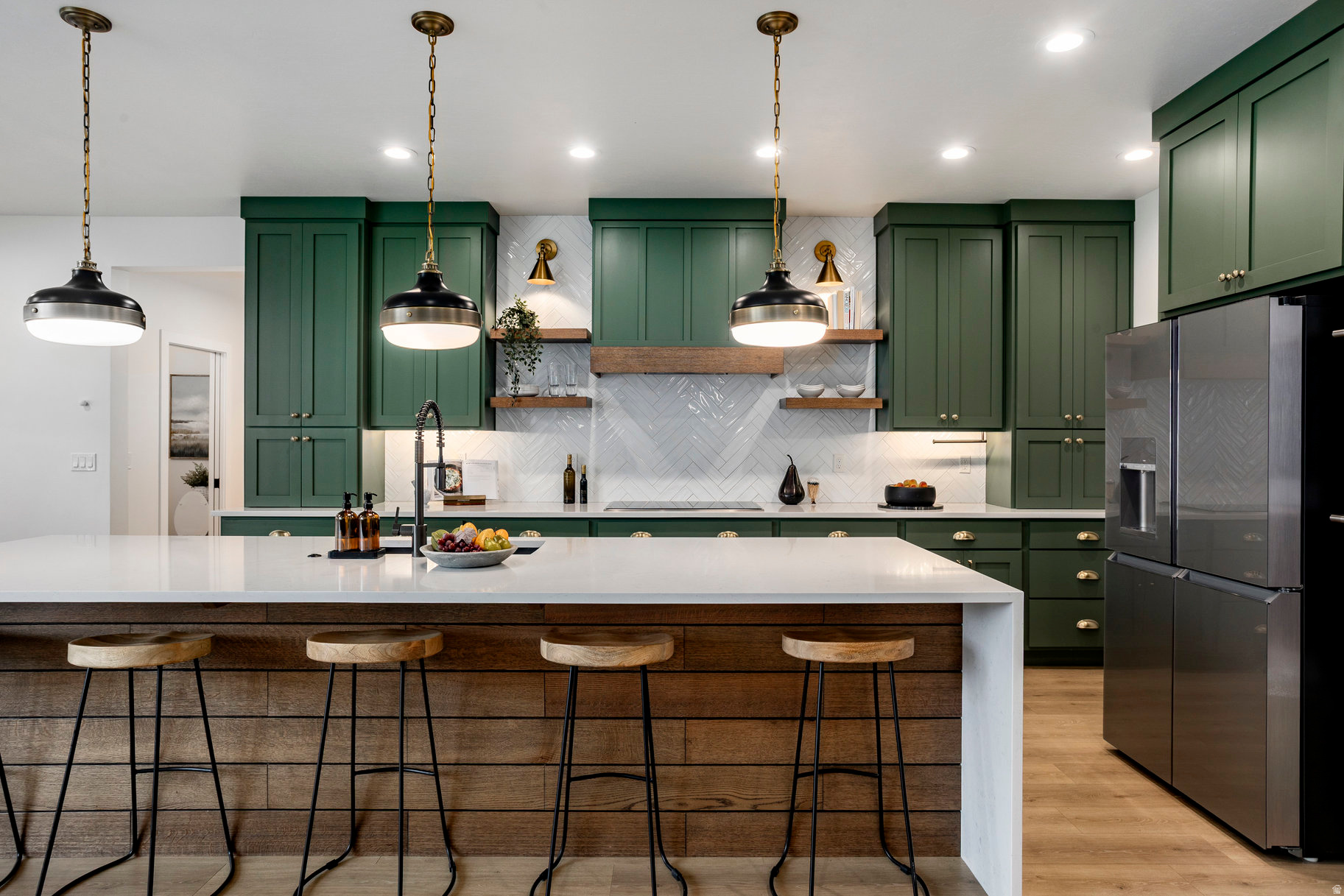 CHESTNUT FARMS - Residential