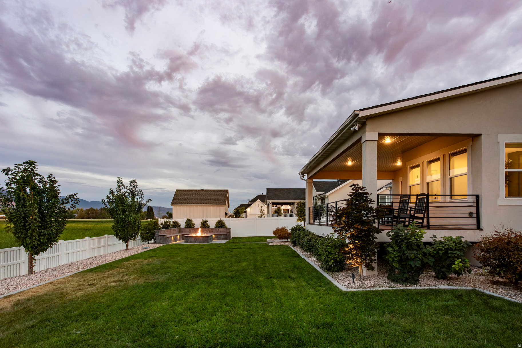 CHESTNUT FARMS - Residential