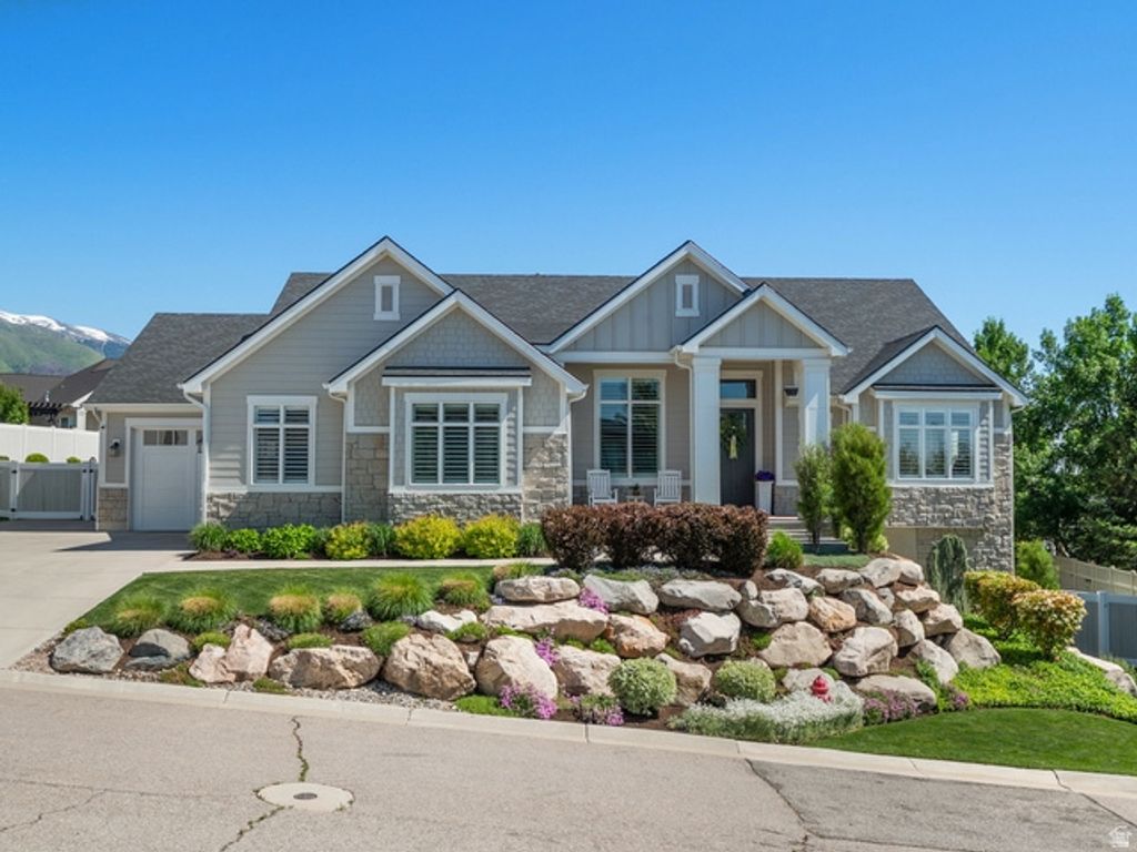 Photo of 646 E 600 S, Kaysville, UT 84037 (MLS # 2156896)