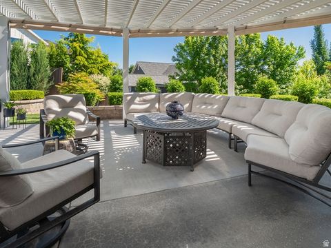 Tiny photo for 646 E 600 S, Kaysville, UT 84037 (MLS # 2156896)