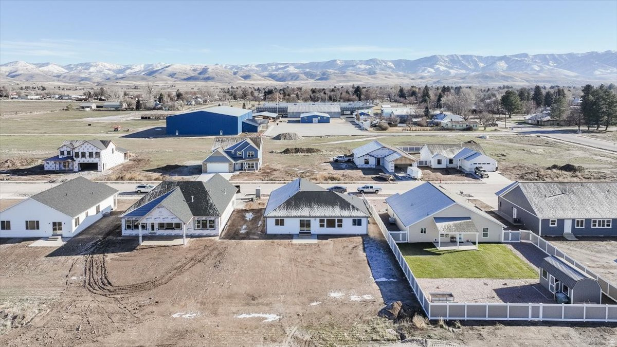 SADDLE CROSSING SUB - Residential