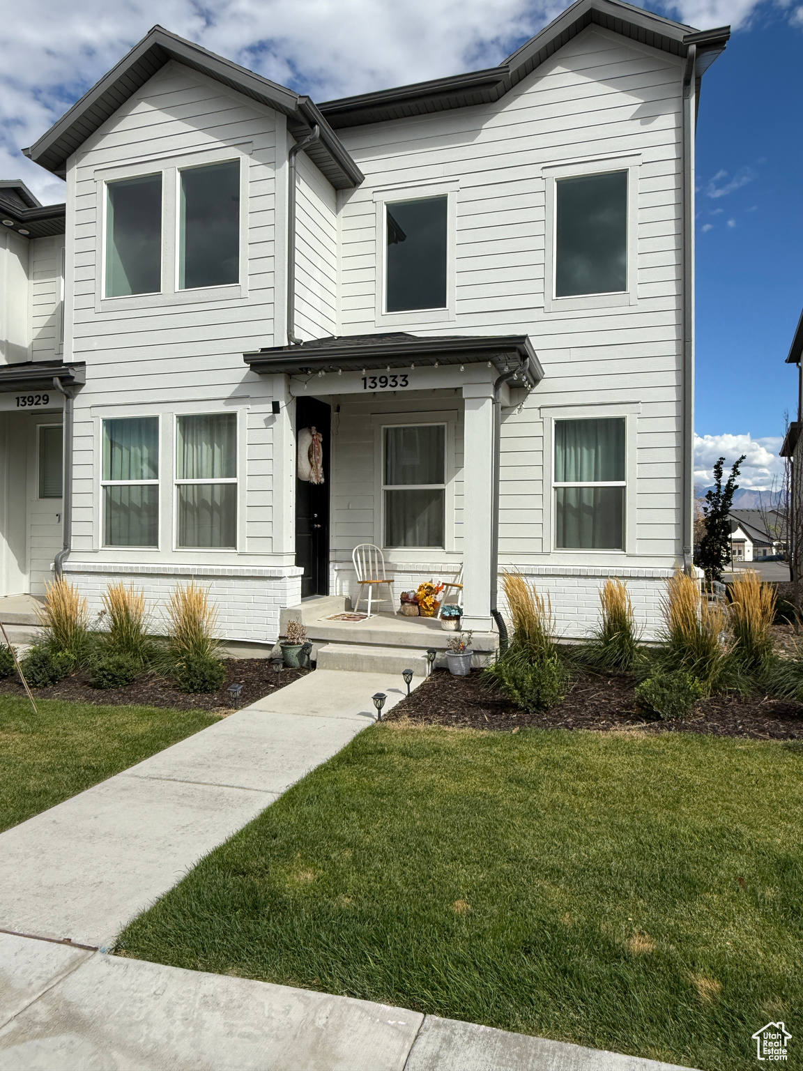 MOUNTAIN RIDGE - Residential Lease