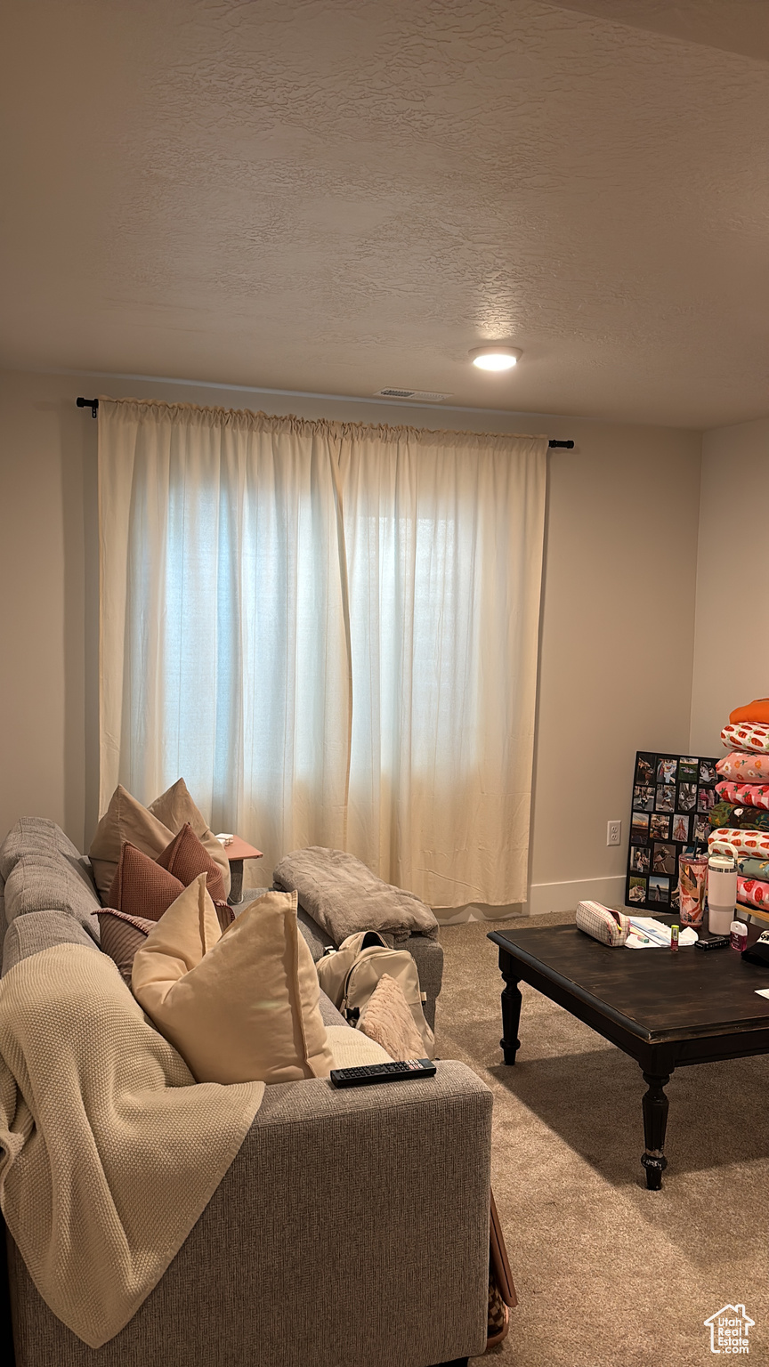 MOUNTAIN RIDGE - Residential Lease