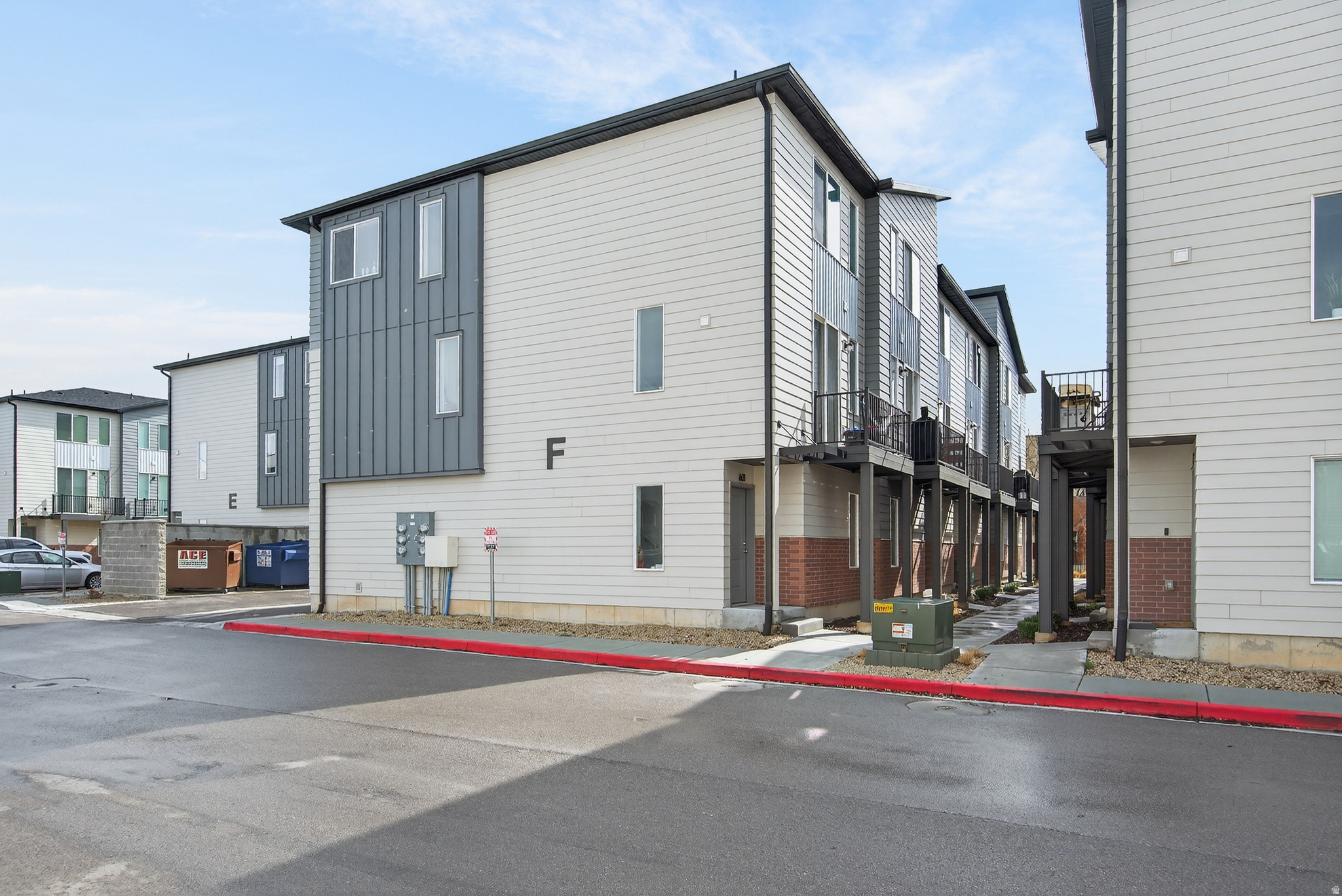 DAWSON PLACE - Residential