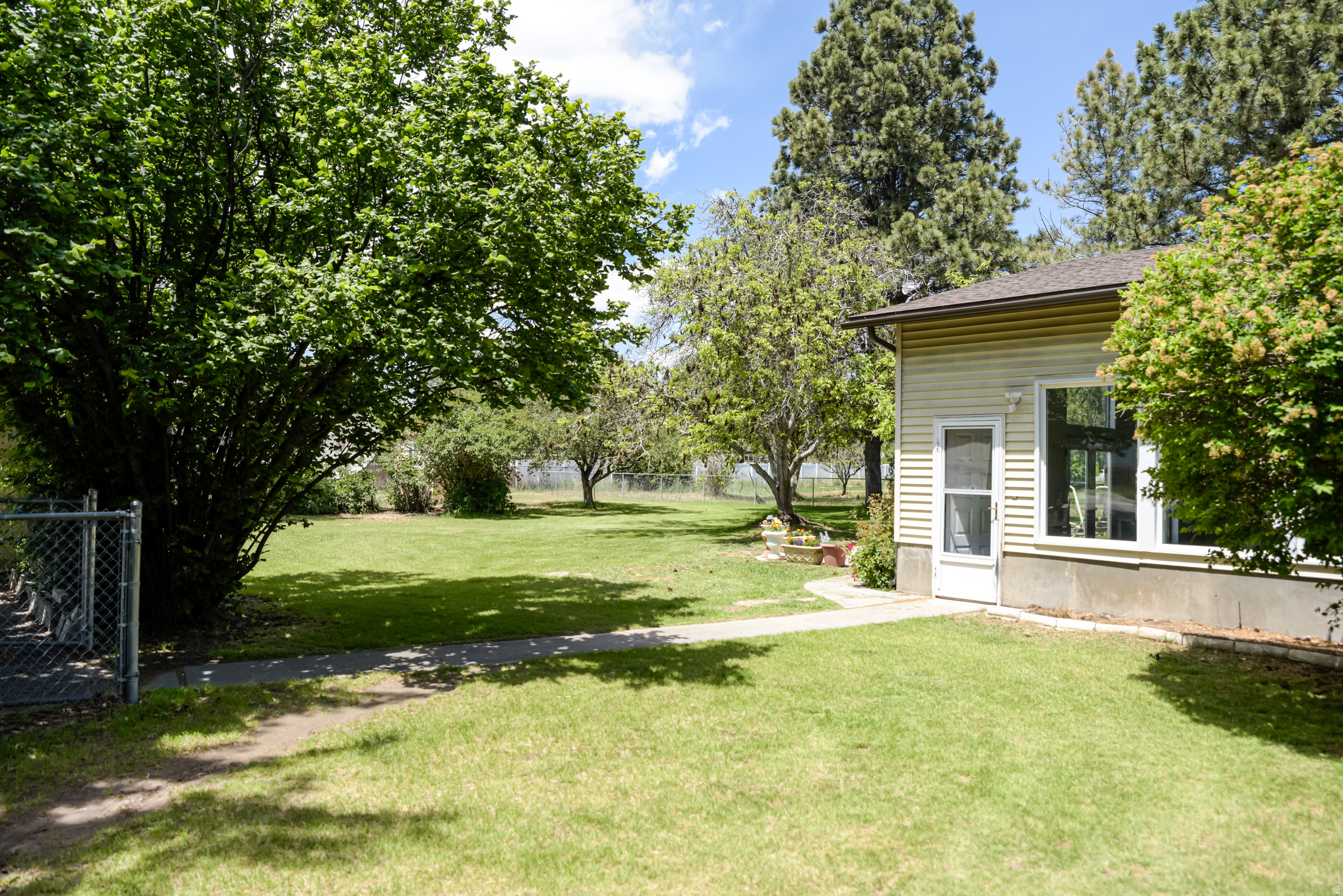 SOMERVILLE ESTATES - Residential