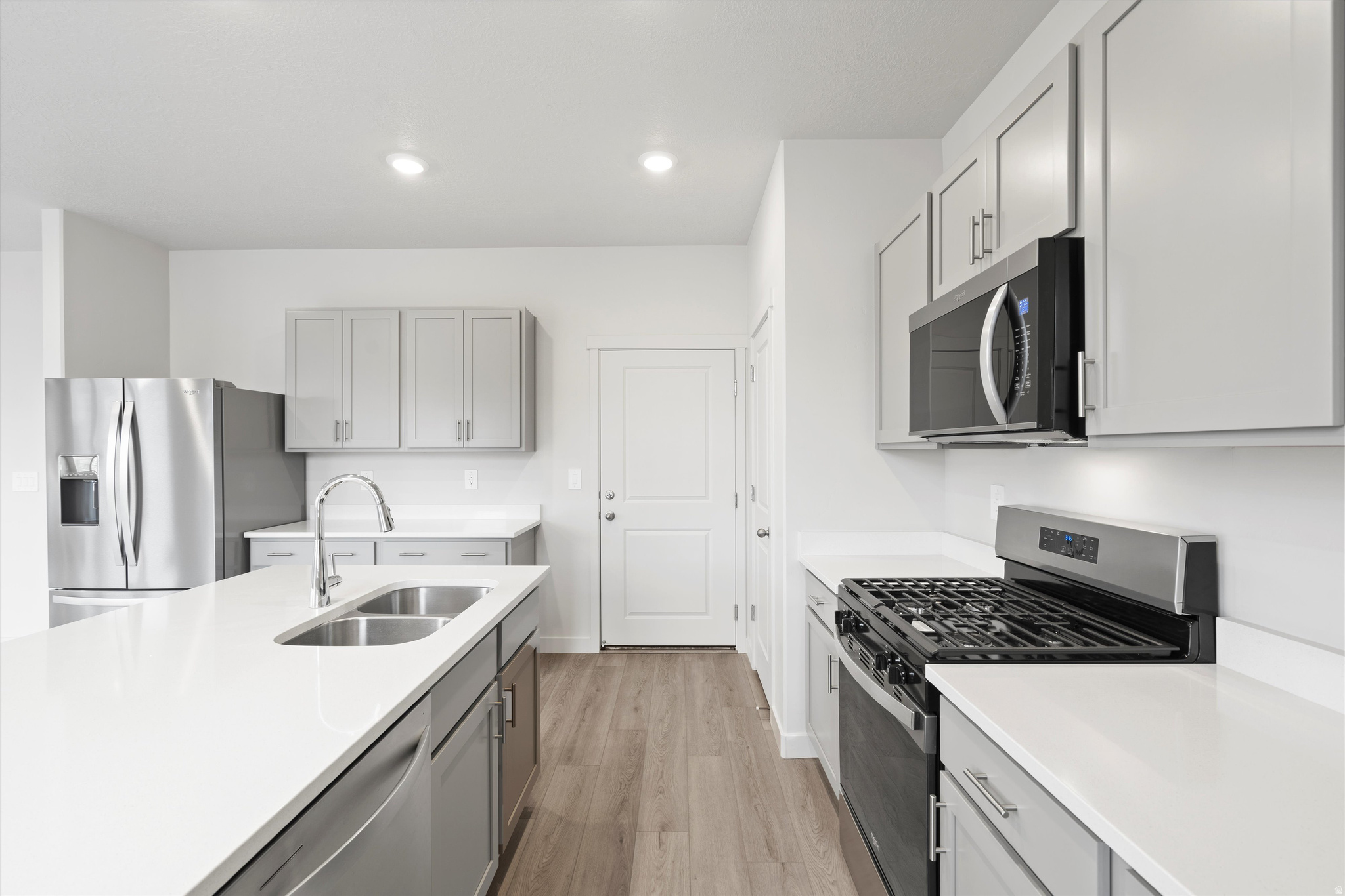 VISTA MEADOWS - Residential