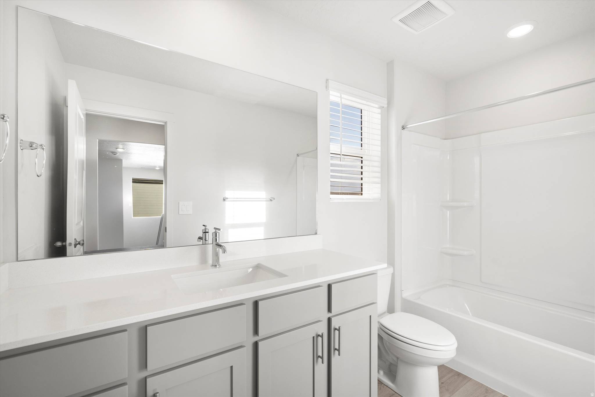 VISTA MEADOWS - Residential