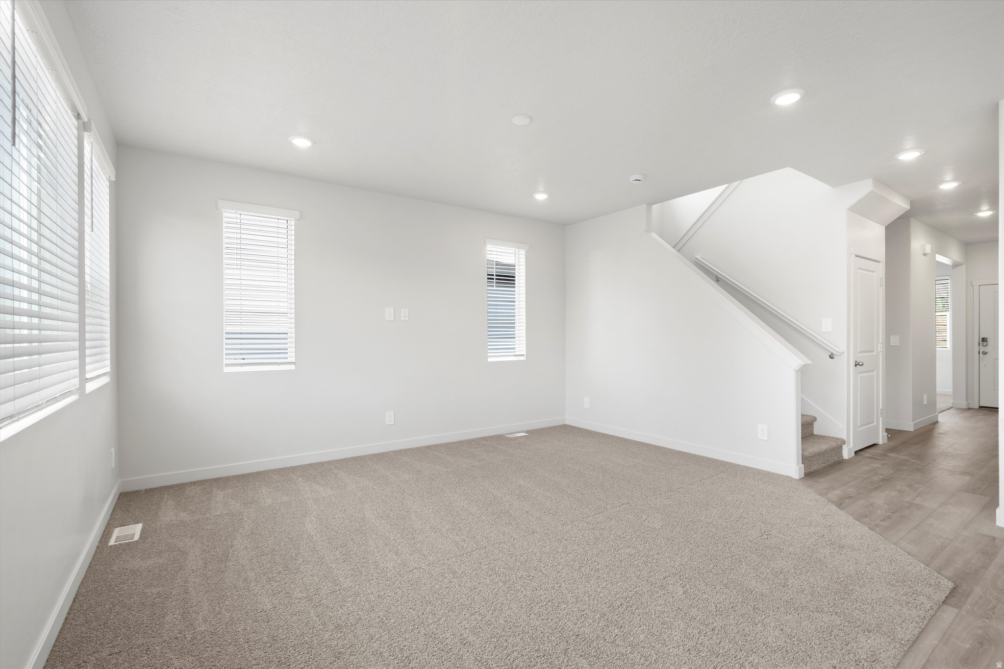 VISTA MEADOWS - Residential