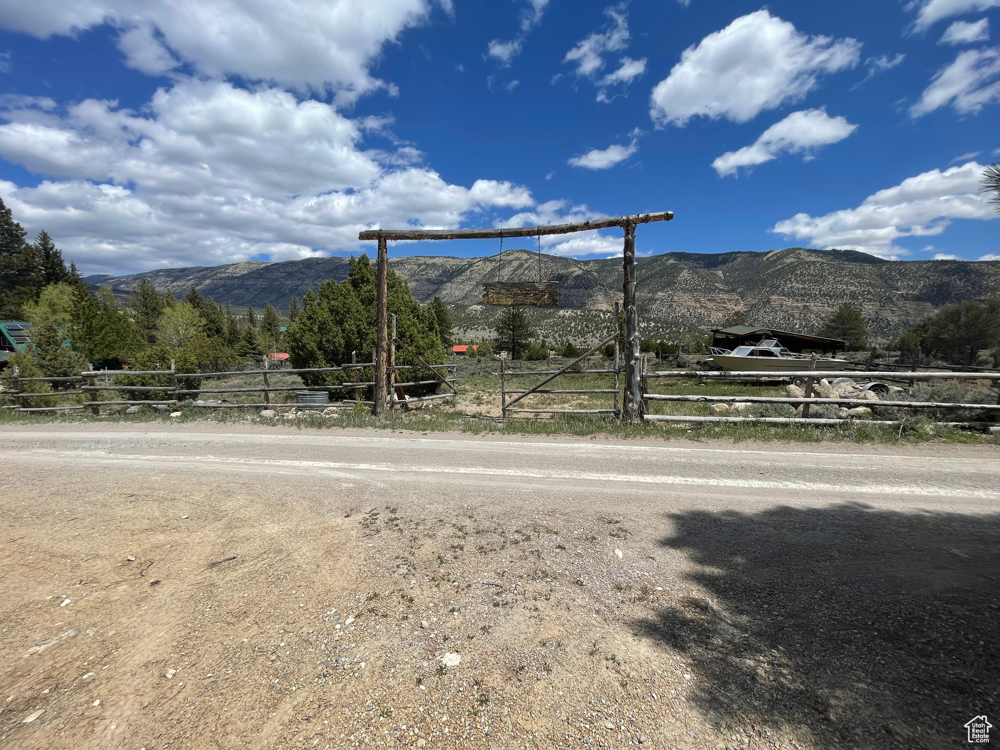 6395 N Mountair Pkwy, Orangeville, Utah image 27