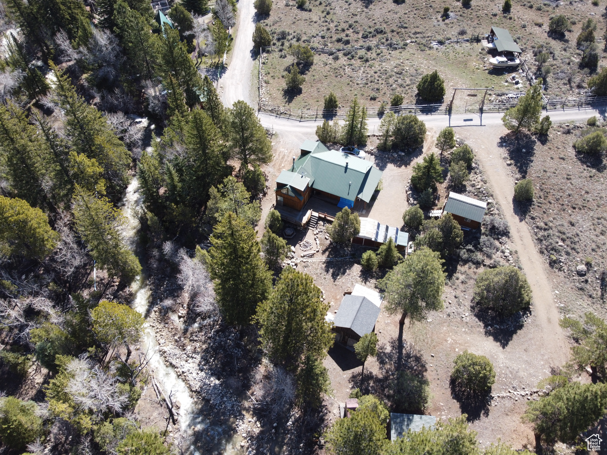 6395 N Mountair Pkwy, Orangeville, Utah image 9
