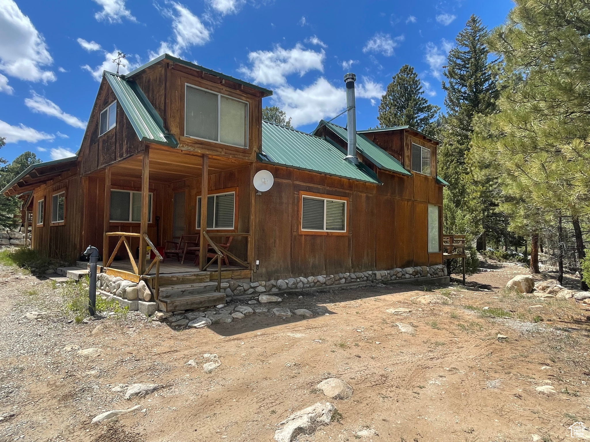 6395 N Mountair Pkwy, Orangeville, Utah image 1