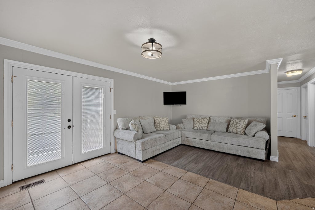 Photo of 5917 S BRASS DR W, Salt Lake City, UT 84118 (MLS # 2179034)