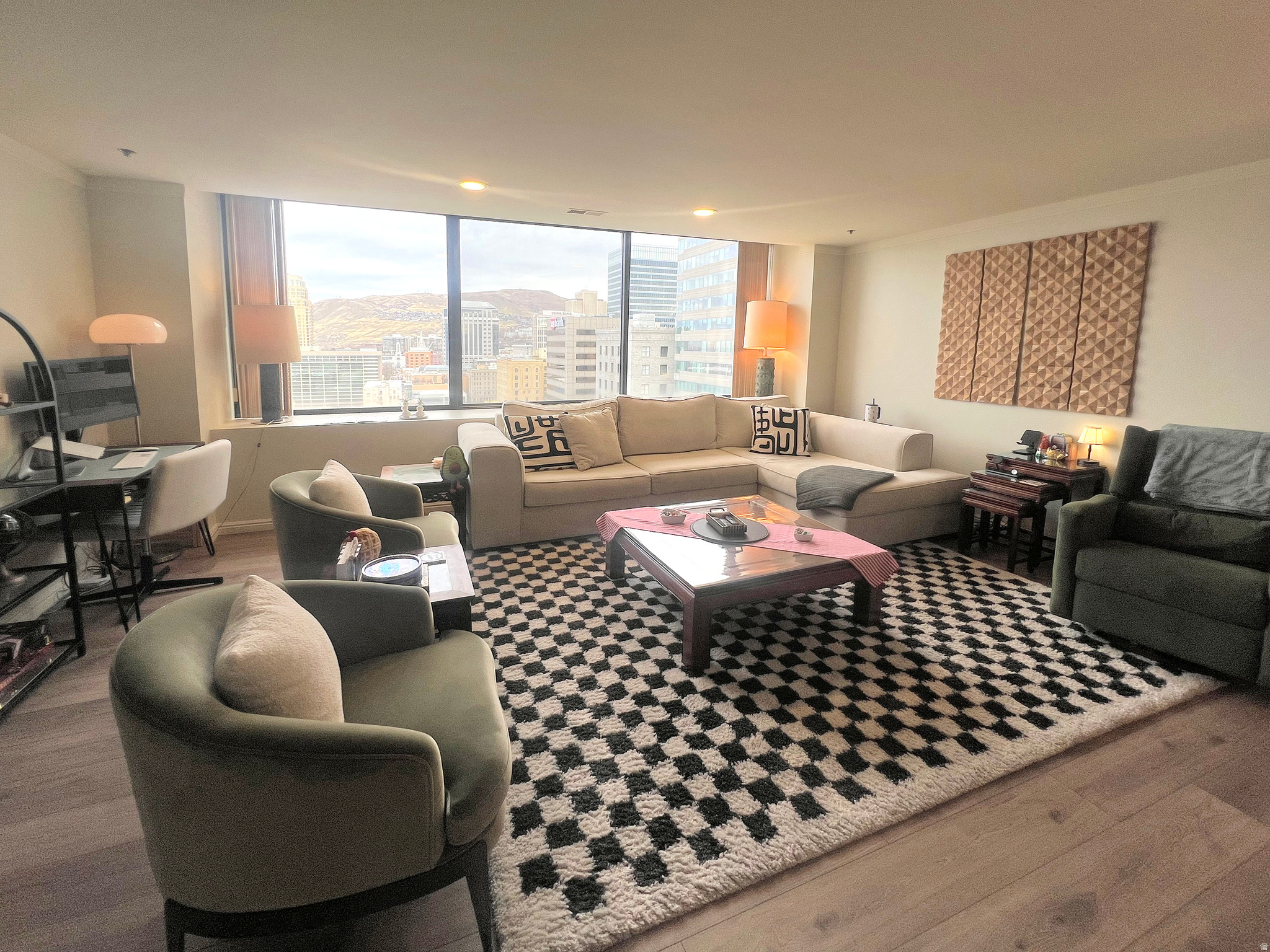 AMERICAN TOWERS CONDM - Residential