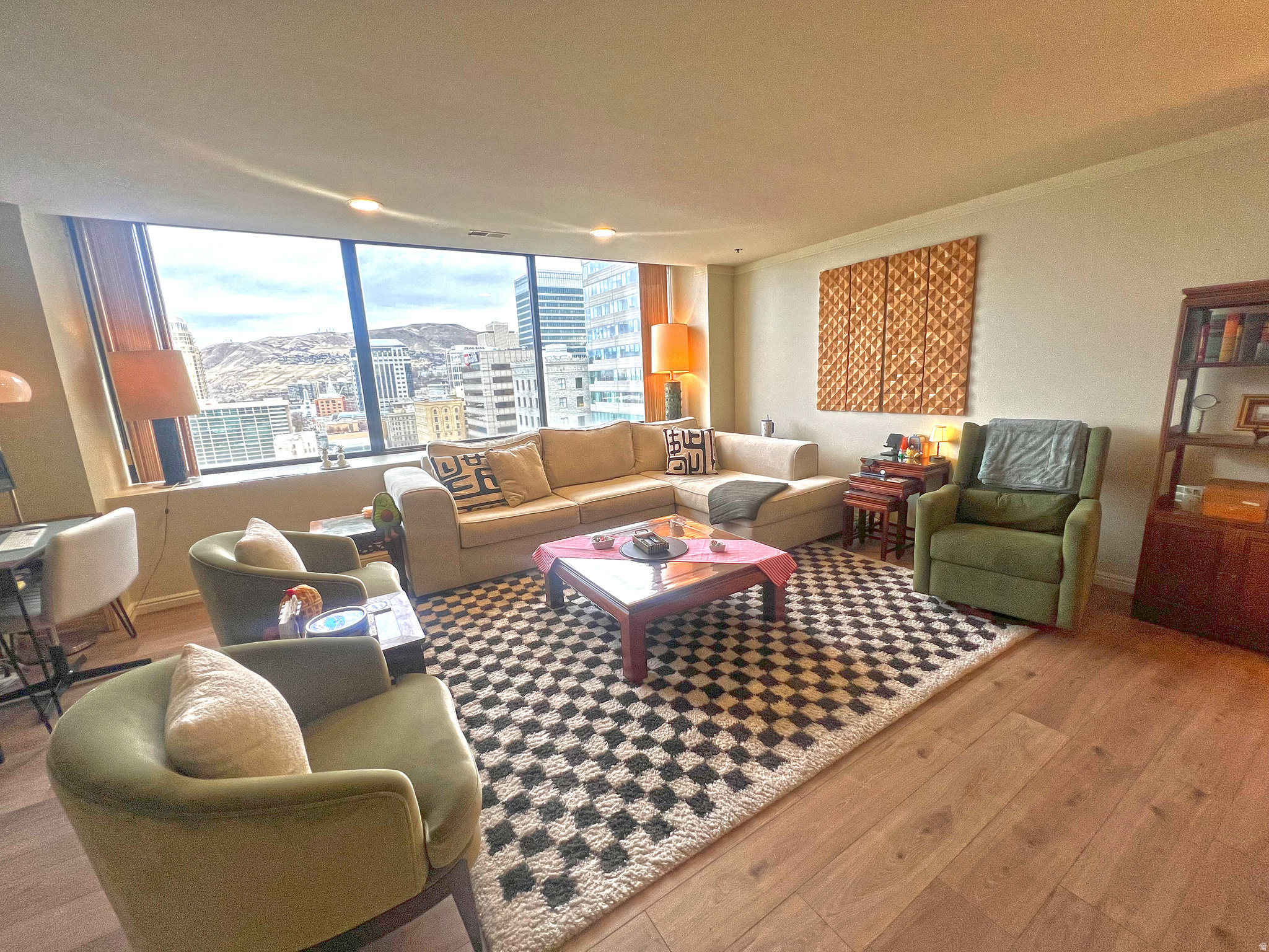 AMERICAN TOWERS CONDM - Residential