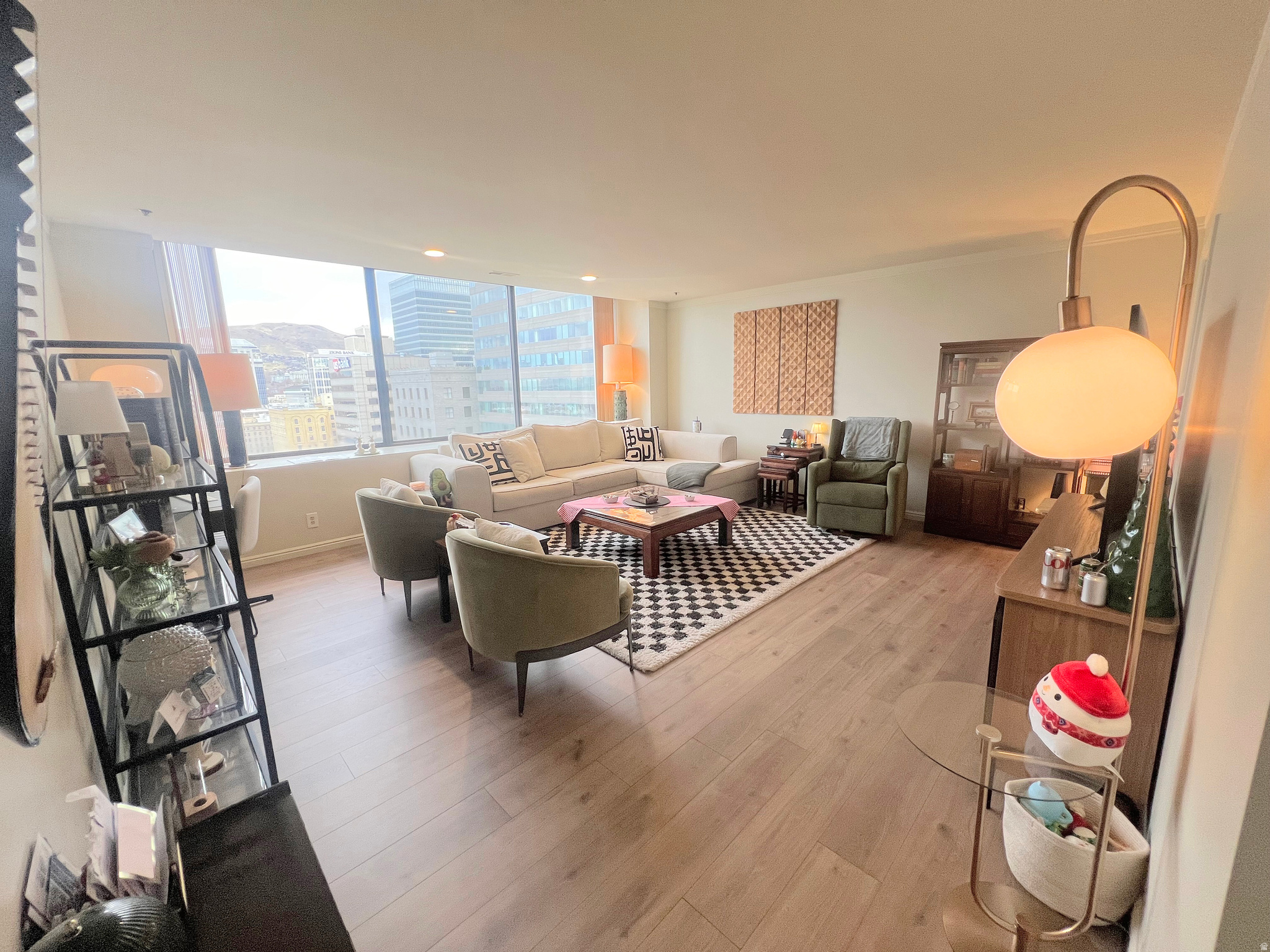 AMERICAN TOWERS CONDM - Residential