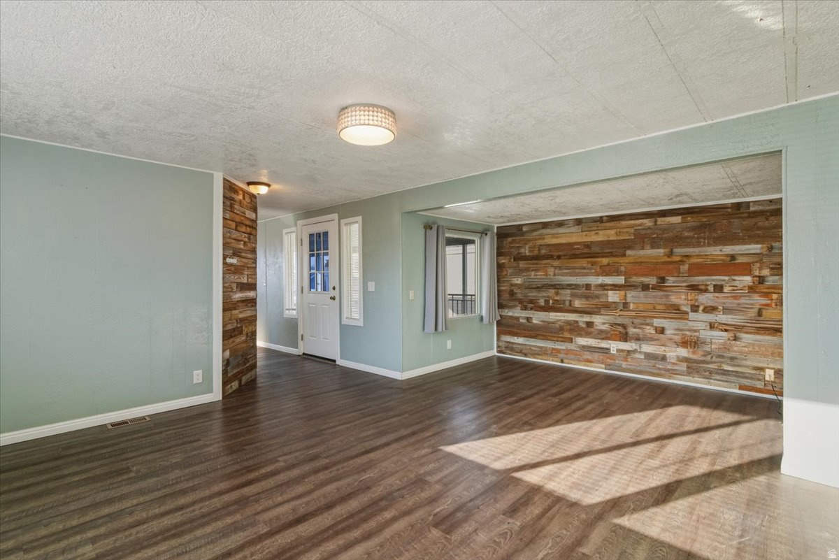 VILLAGE GREEN MOBILE HOME PARK - Residential