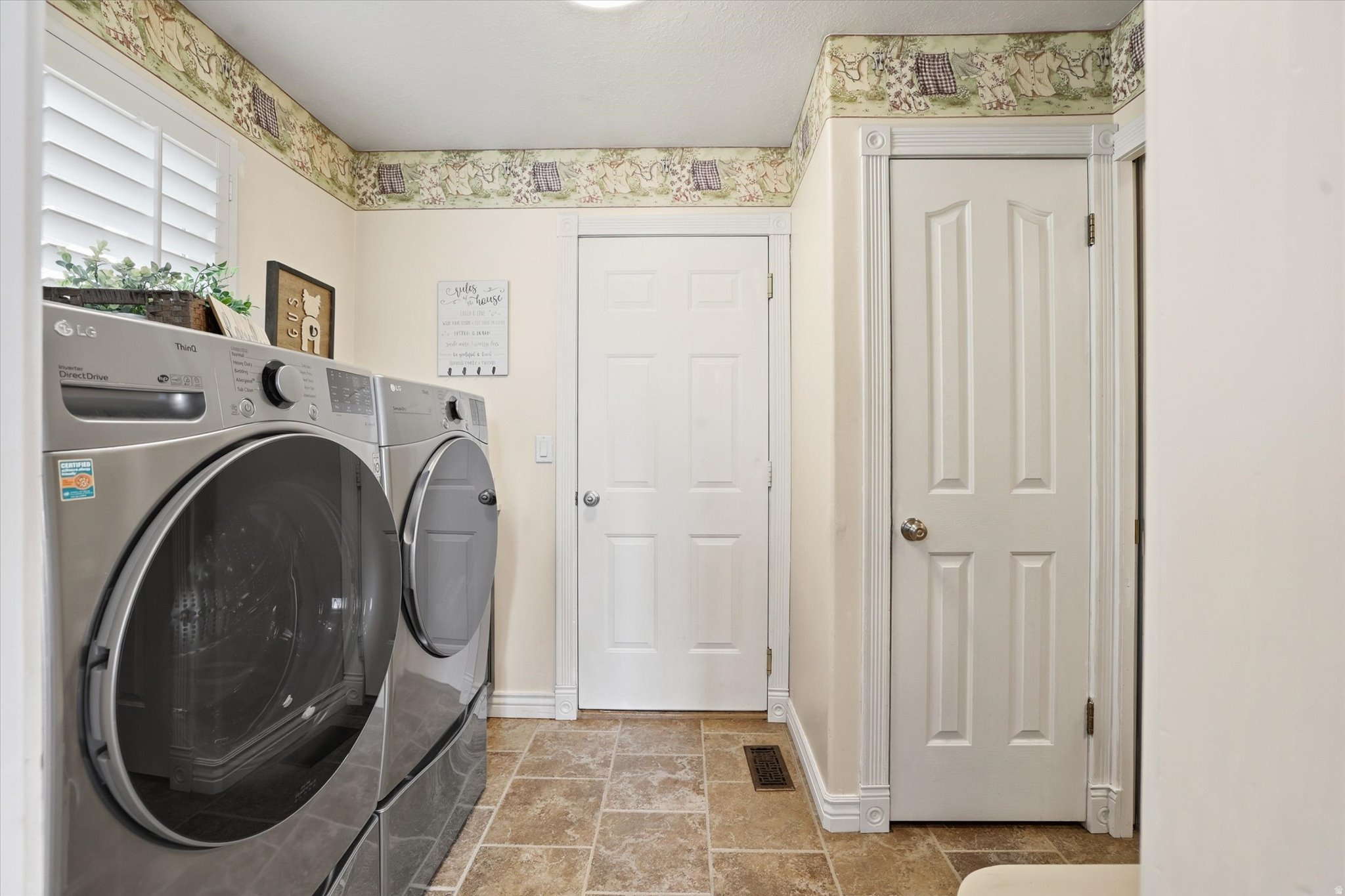 PLEASANT VIEW HEIGHTS - Residential