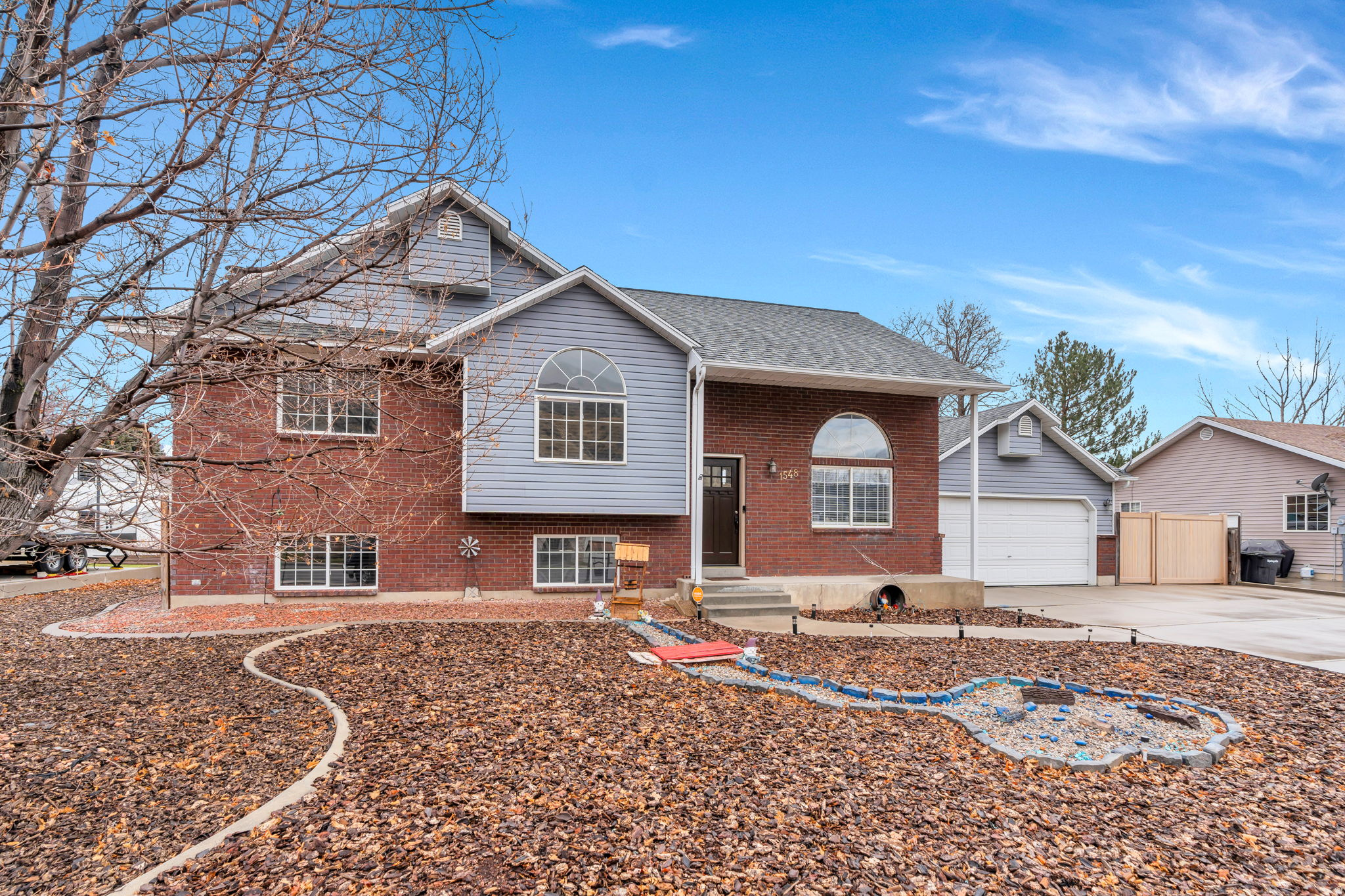 SPRING CREEK - Residential